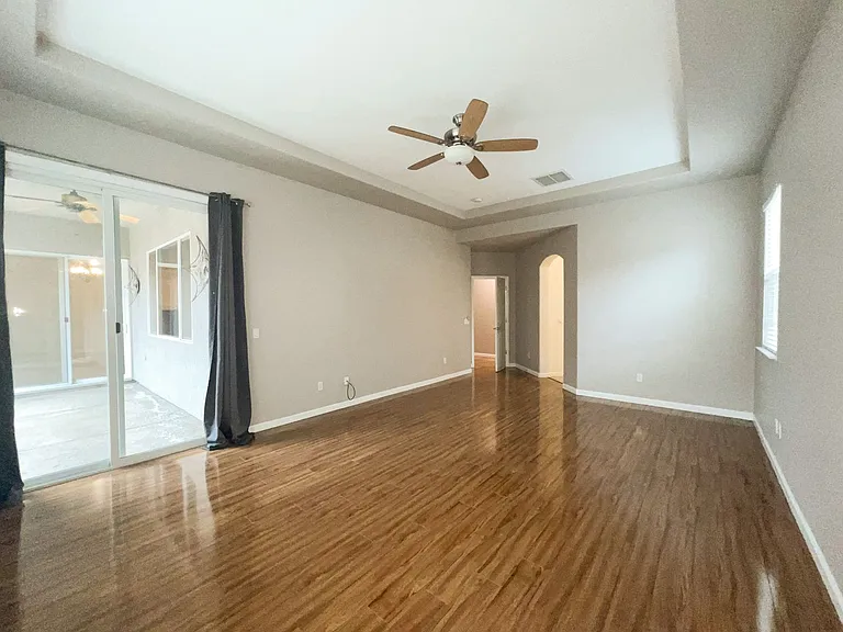 9721 Toscano Dr — Photo 37