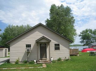 673 W 590 S, Wolcottville, IN 46795