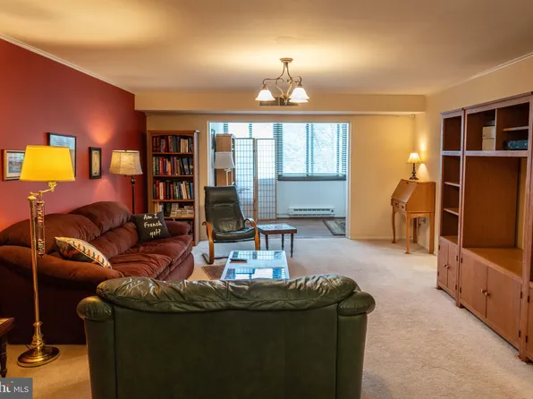 930 W Montgomery Ave Unit 205, Bryn Mawr, PA 19010