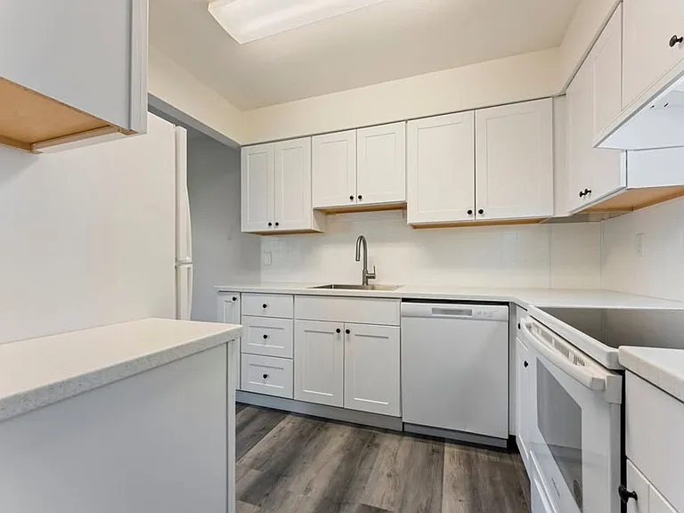 ES2275 -Eagle Rock Apartments — Photo 29