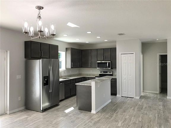 5th image of 2217 Ardon Ave #1