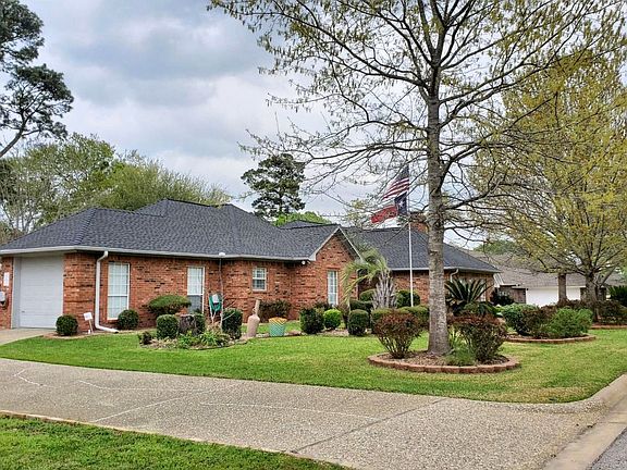 3rd image of 340 Bunker Dr