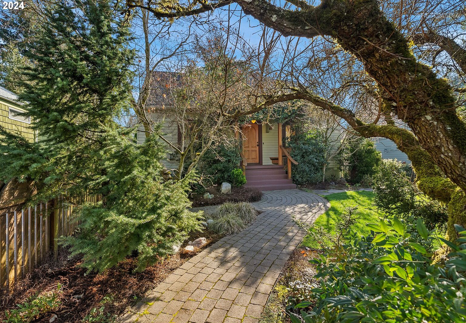 6824 SW 35th Ave, Portland, OR 97219 Zillow
