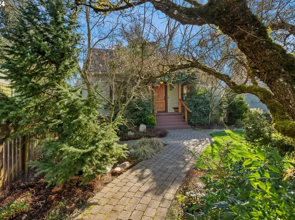 6824 SW 35th Ave, Portland, OR 97219