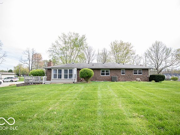 2nd image of 2290 W County Road 300 N