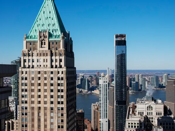 70 Pine Street image 10 of 27