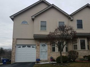 8529 W Thomas Charles Ln, Hickory Hills, IL 60457