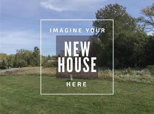 16 Fawn Meadow Dr, Hamlin, NY 14464