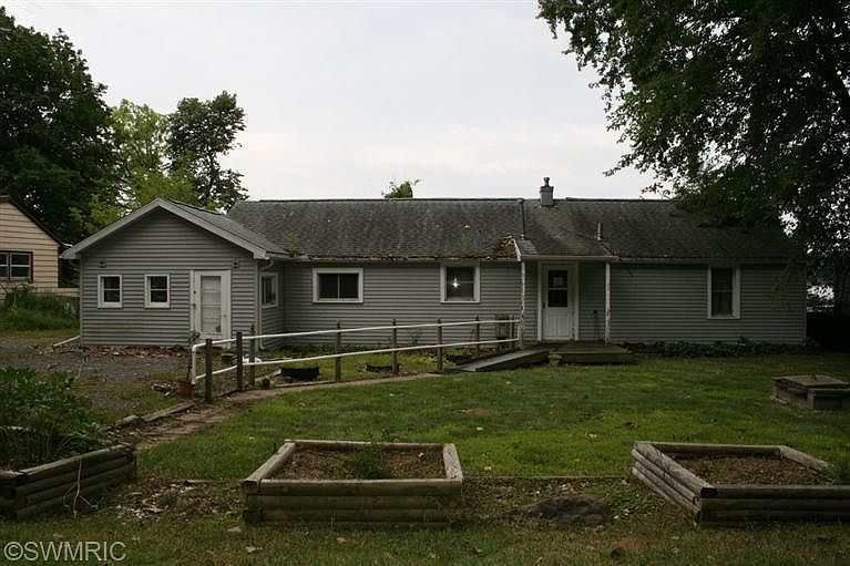 1st image of 12509 S Crystal Lake Dr
