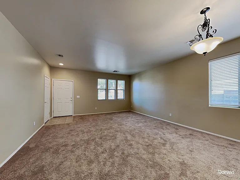 991 E Saddleback Pl — Photo 6