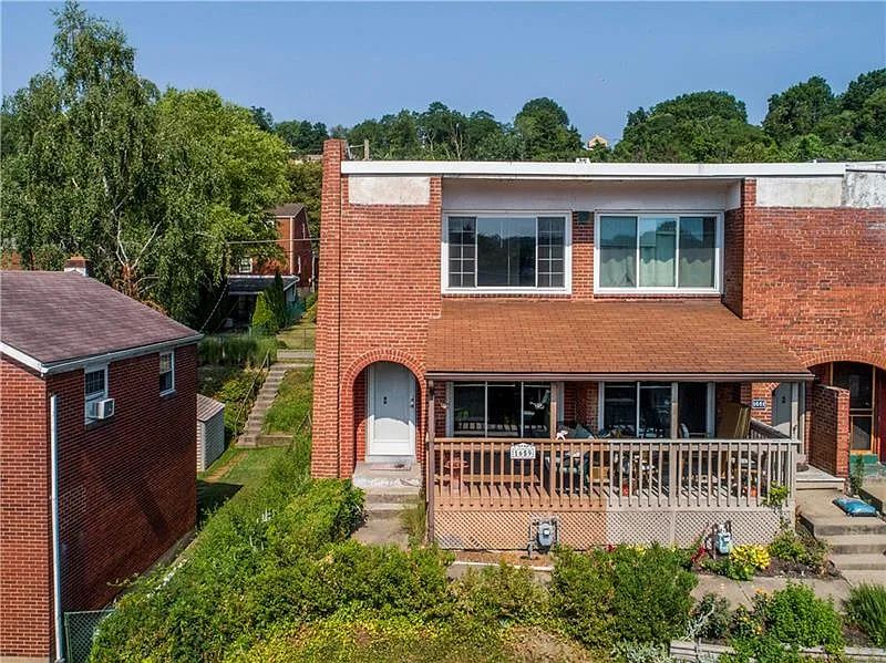 1659 Jancey St photo 1