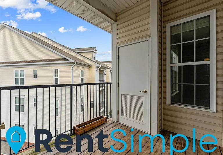 21210 McFadden Sq #402 — Photo 49