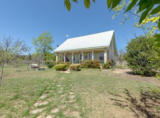 455 Elkhorn Cir NW, Mountain Home, TX 78058