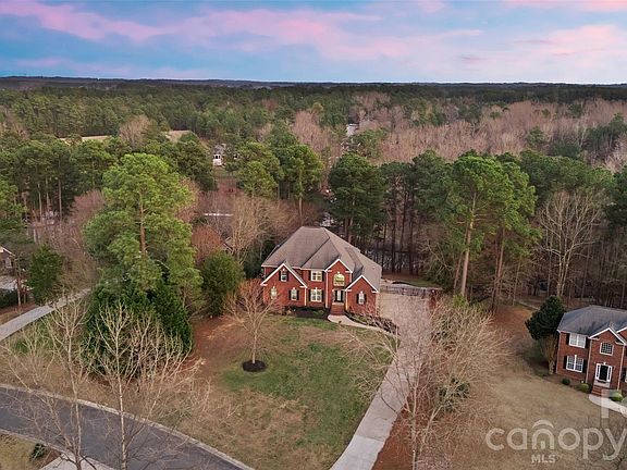 2nd image of 2104 Brandt Rd