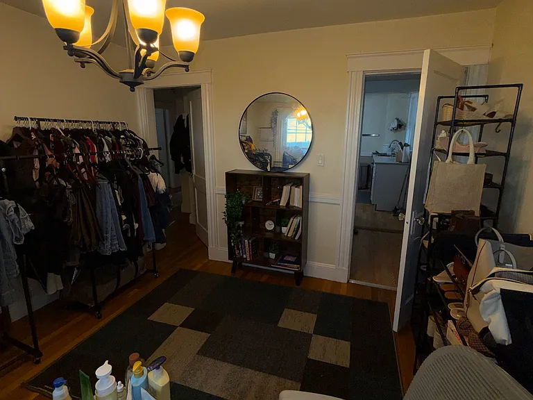 100 Walnut St #1 — Photo 3