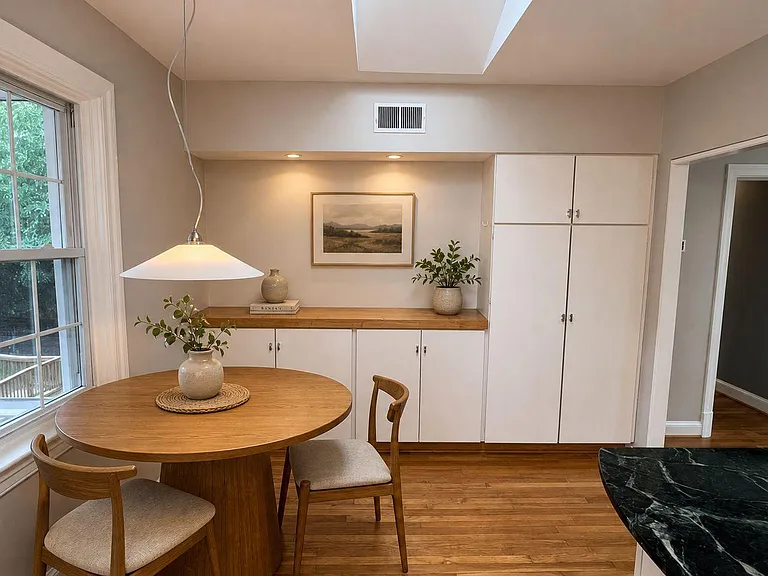 300 Commonwealth Ave #4 — Photo 9