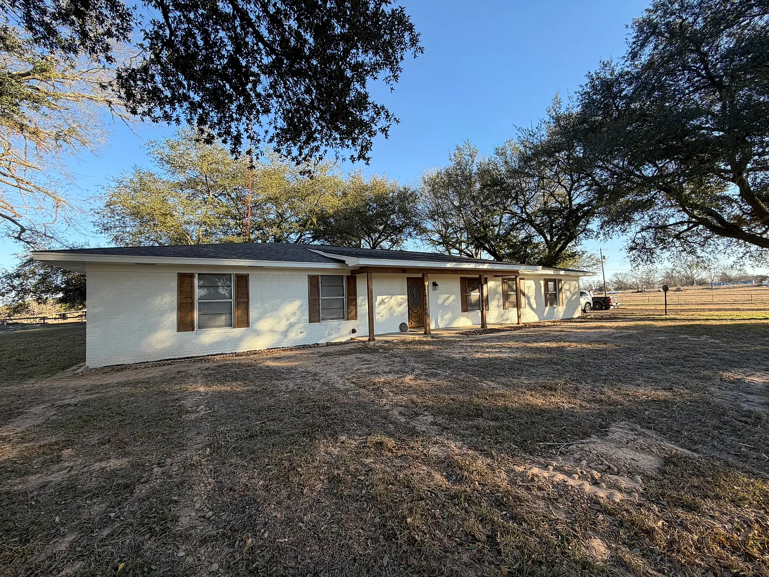 3 bed, 2259 sqft, $2,100 — Photo 3