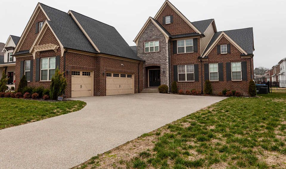 1st image of 3120 Bradfield Dr