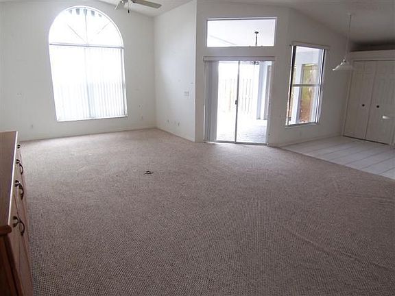 5th image of 321 Las Olas Dr