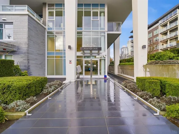 525 Foster Ave #703, Coquitlam, BC V3J 0H6