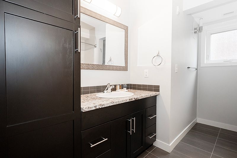 Winnipeg Apartment for rent - 2 Bedrooms — photo 28