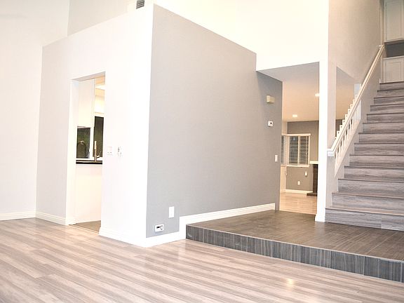2nd image of 2591 La Ventana Cir