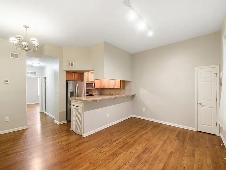 187 Wayne St #206C — Photo 2