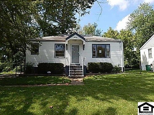 1st image of 10137 Winkler Dr