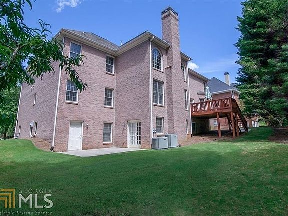 4th image of 140 Morton Manor Ct