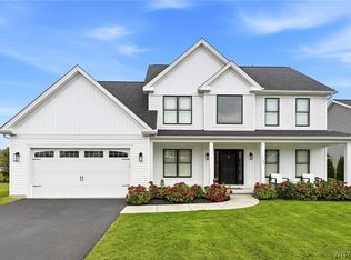 141 Canalview Ter, Buffalo, NY 14228
