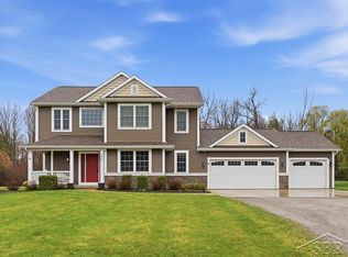 3369 E Greystone Pl, Midland, MI 48642