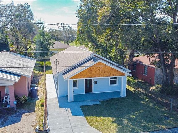 4th image of 3307 E 33rd Ave