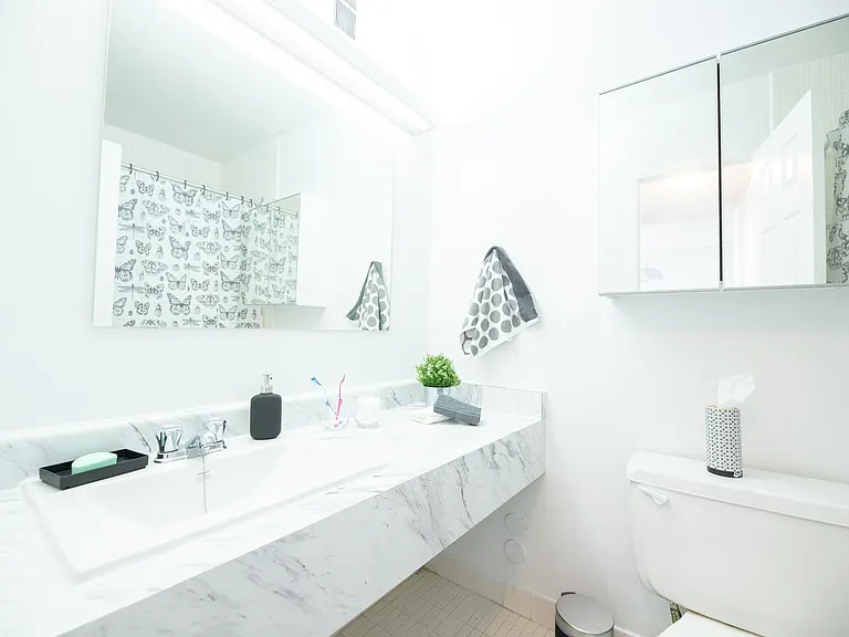 2360 Dundas St W #2350 — Photo 56
