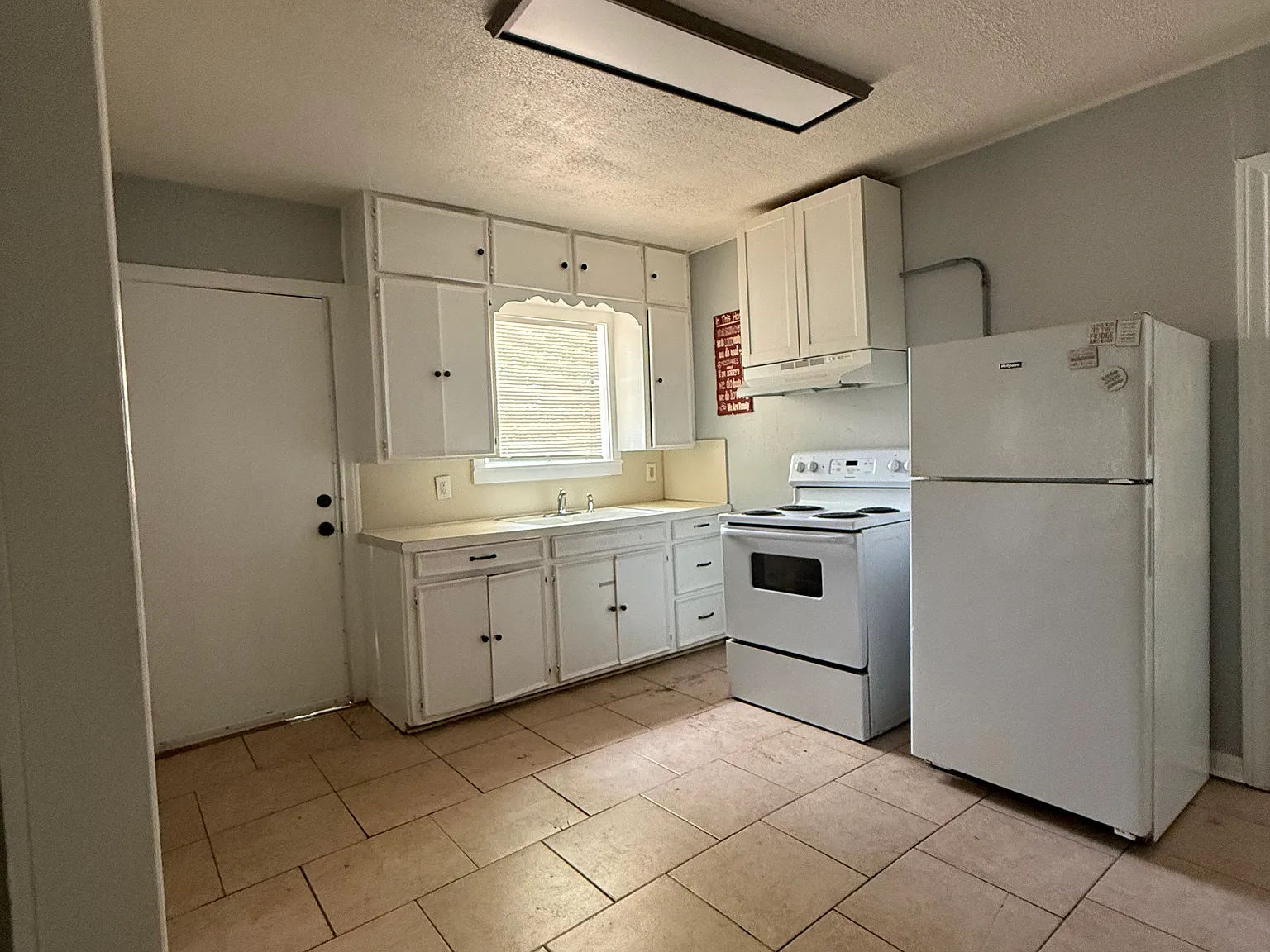 2 bed, 908 sqft, $925 — Photo 4