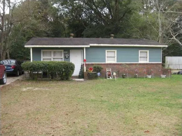6467 Barker Dr S, Mobile, AL 36608