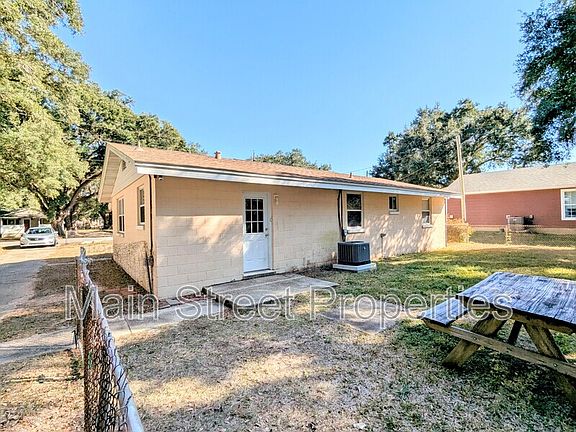 4th image of 8355 Lawton St
