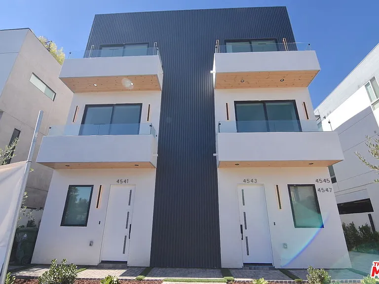4543 Tujunga Ave — Photo 2