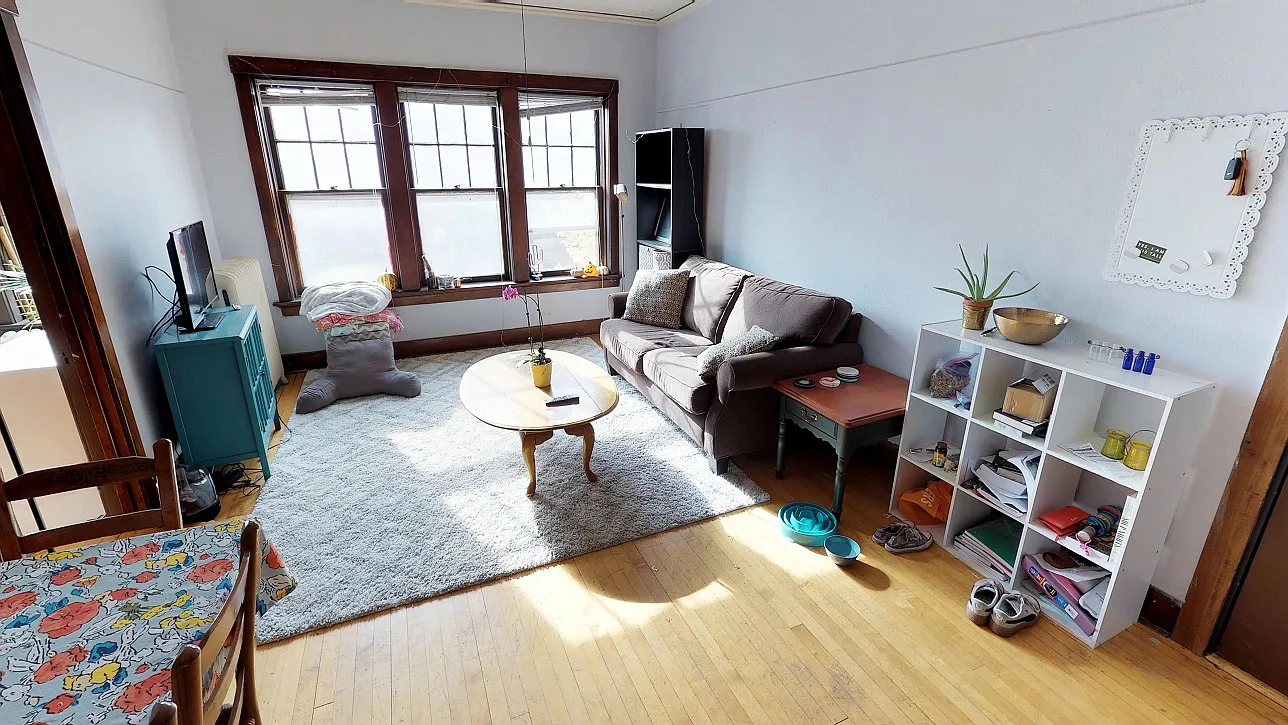 405 N Henry St — Photo 3