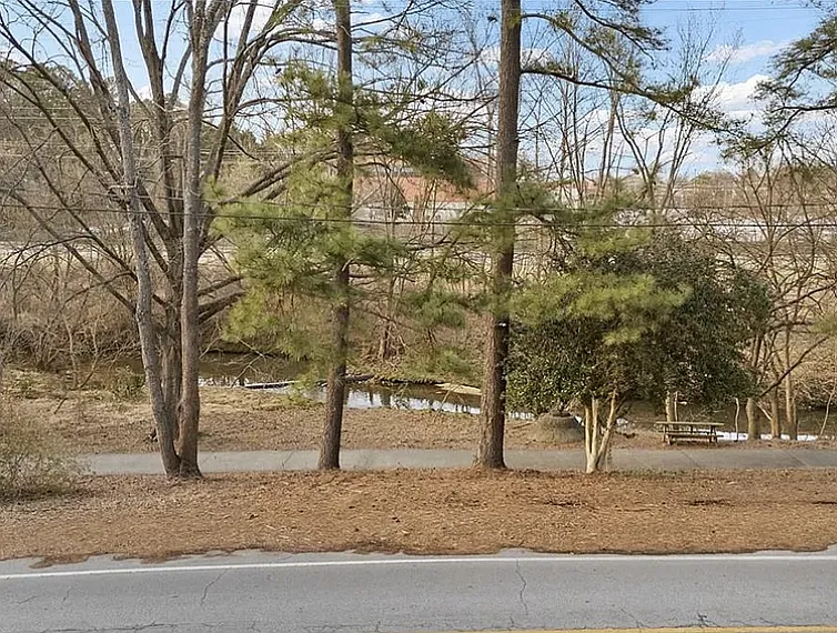708 E Lake Dr — Photo 28