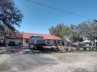 152 Camino Primero, Leakey, TX 78873