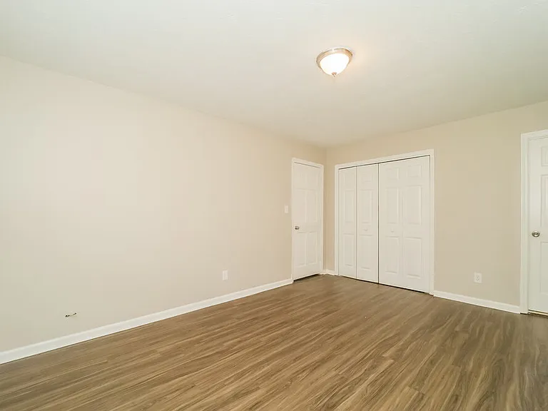 970 Kathryn Ct — Photo 17
