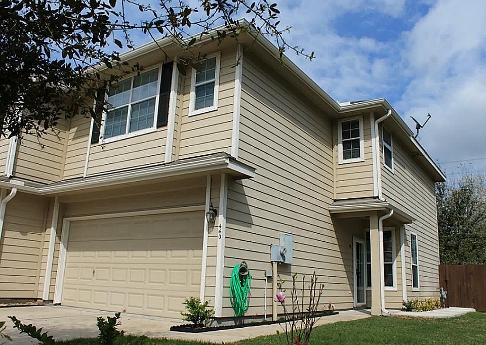 1st image of 440 Folk Crest Ln
