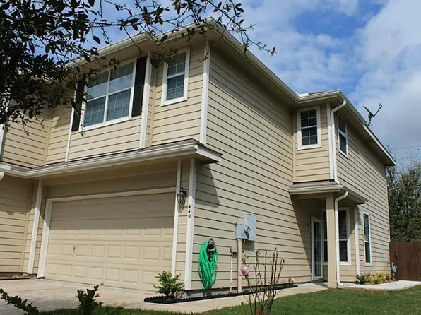 440 Folk Crest Ln, Dickinson, TX 77539