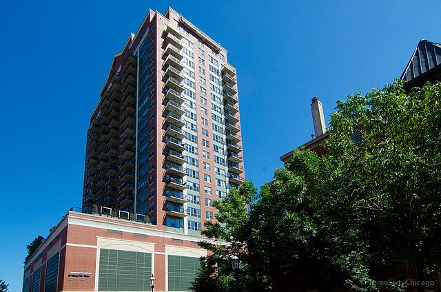 1st image of 1717 S Prairie Ave APT 1604