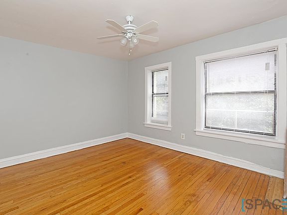 3rd image of 4600 N Beacon St #4604-1E