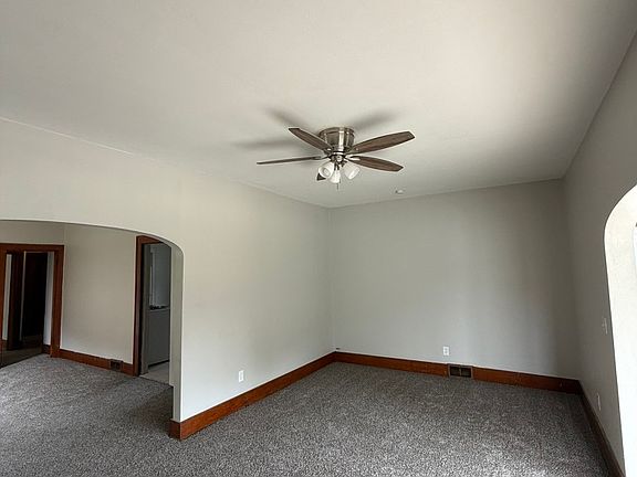 4th image of 324 W 28th St #1