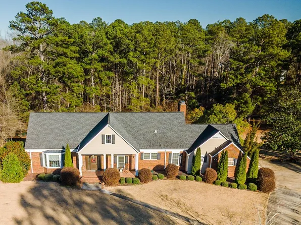 2426 Dobbs Rd, Alexander City, AL 35010