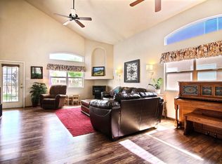 501 Playful Meadows Dr NE, Rio Rancho, NM 87144