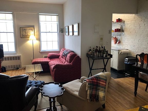 4th image of 350 W 15th St #2A