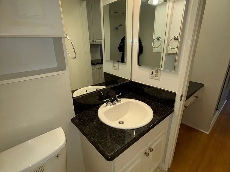 10760 Rose Ave. — Photo 16